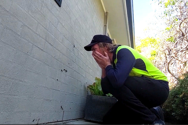 It`s common for the ulladulla gutter cleaner to handle any debris left on the ground after their work.